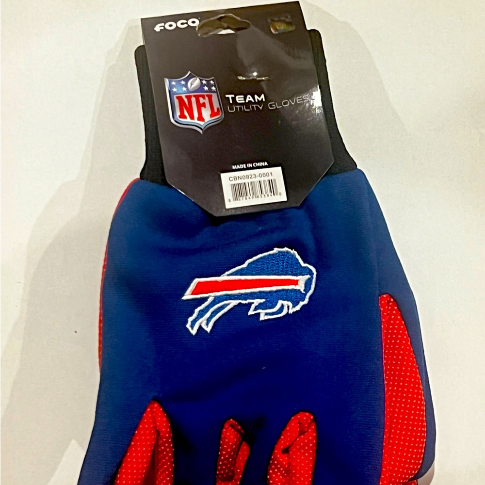Buffalo Bills Sports Utility Gloves